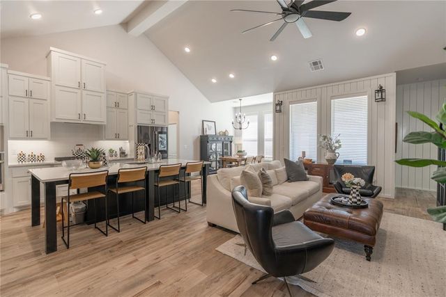 15405 Jasper Lane, Edmond, OK 73013
