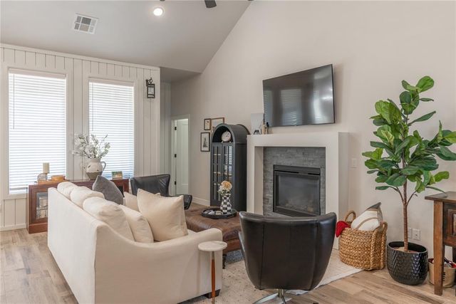 15405 Jasper Lane, Edmond, OK 73013