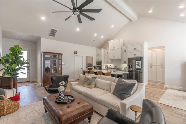 15405 Jasper Lane, Edmond, OK 73013