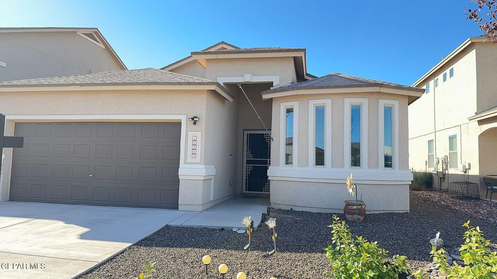 14968 Boer Trl Avenue, El Paso, TX 79938