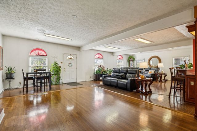 1010 Chadwell Dr, Madison, TN 37115