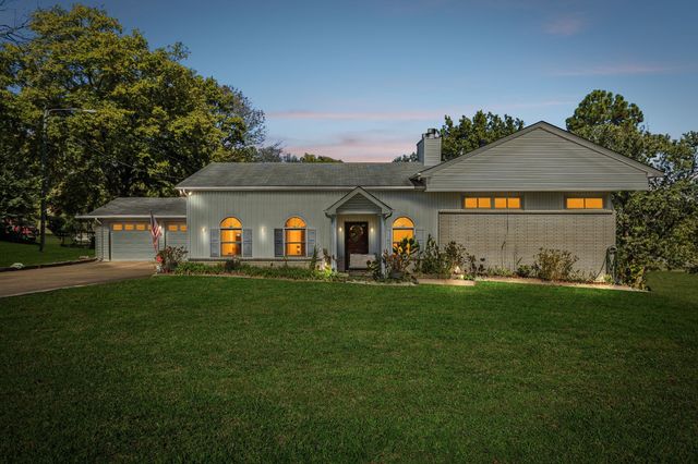 1010 Chadwell Dr, Madison, TN 37115