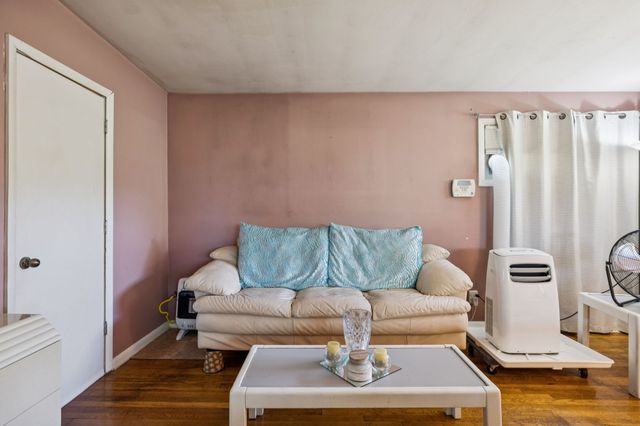 1010 Chadwell Dr, Madison, TN 37115