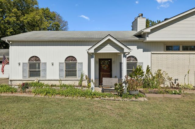 1010 Chadwell Dr, Madison, TN 37115