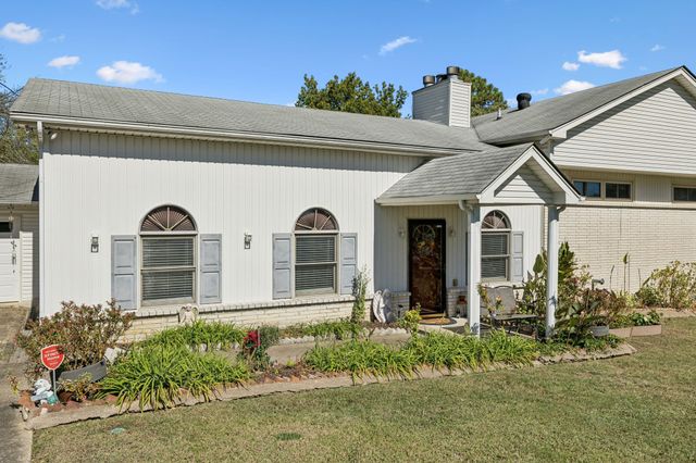 1010 Chadwell Dr, Madison, TN 37115