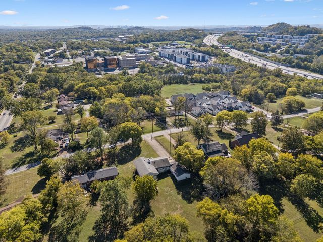 1010 Chadwell Dr, Madison, TN 37115