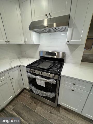 195 CHEWS LANDING RD, Clementon, NJ 08021