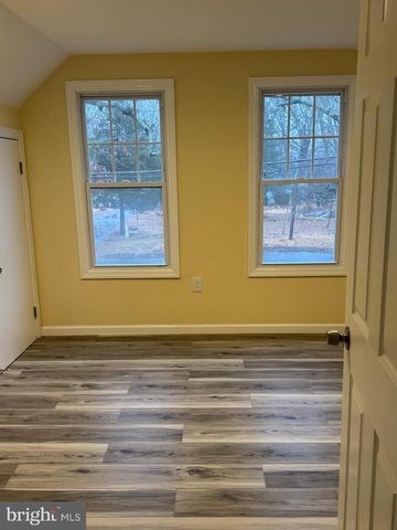 195 CHEWS LANDING RD, Clementon, NJ 08021