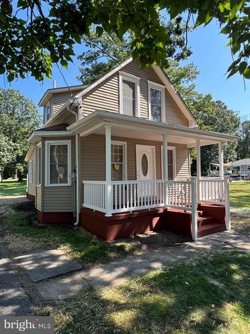 195 CHEWS LANDING RD, Clementon, NJ 08021