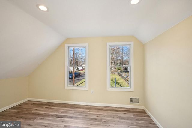 195 CHEWS LANDING RD, Clementon, NJ 08021