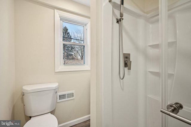 195 CHEWS LANDING RD, Clementon, NJ 08021