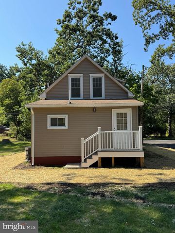 195 CHEWS LANDING RD, Clementon, NJ 08021