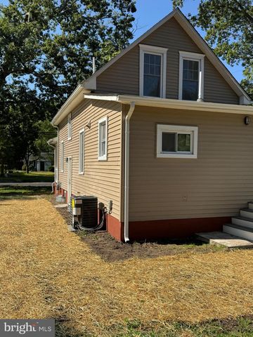 195 CHEWS LANDING RD, Clementon, NJ 08021