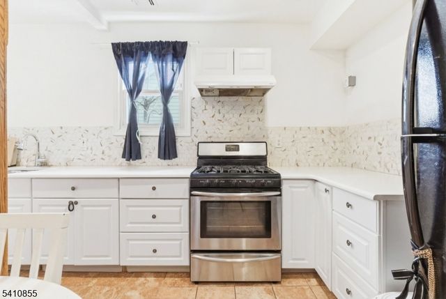 135 Dixon Ave, Paterson City, NJ 07501