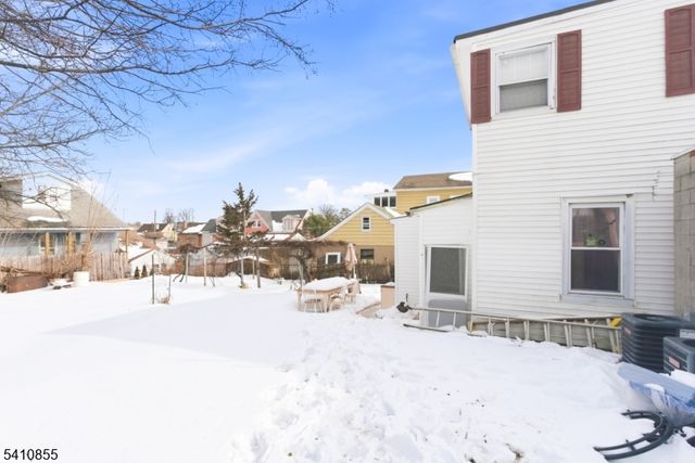 135 Dixon Ave, Paterson City, NJ 07501