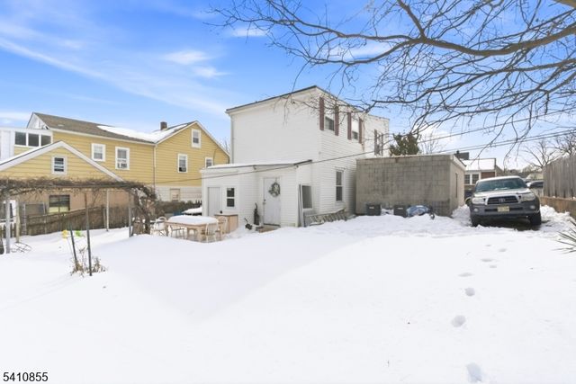 135 Dixon Ave, Paterson City, NJ 07501