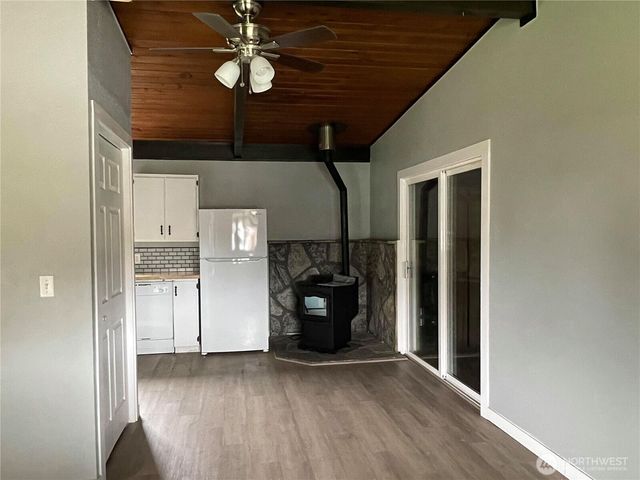 501 N 12th Street, Elma, WA 98541