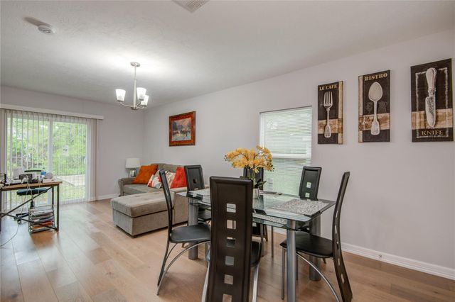 6834 New York Street, Houston, TX 77021