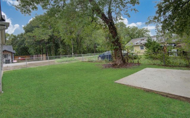 6834 New York Street, Houston, TX 77021