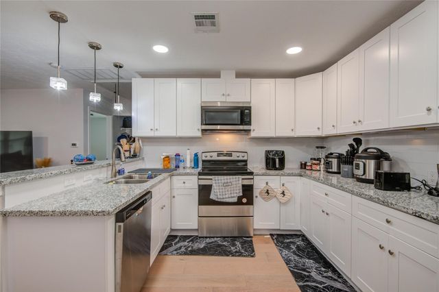 6834 New York Street, Houston, TX 77021