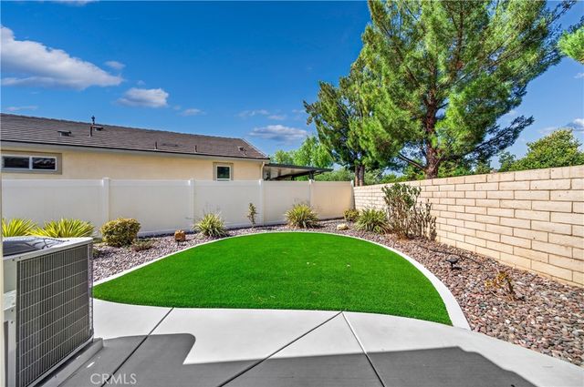 26517 Roseate Circle, Menifee, CA 92584
