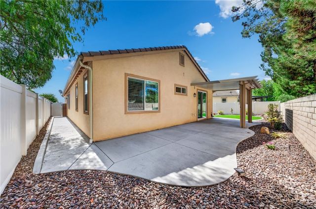 26517 Roseate Circle, Menifee, CA 92584