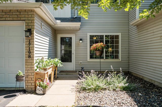 17198 93rd Place N, Maple Grove, MN 55311