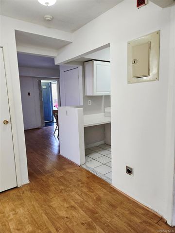 79 Pointe Circle South 79, Coram, NY 11727