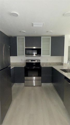 5587 MILLENIA PARK BOULEVARD 402, Orlando, FL 32839