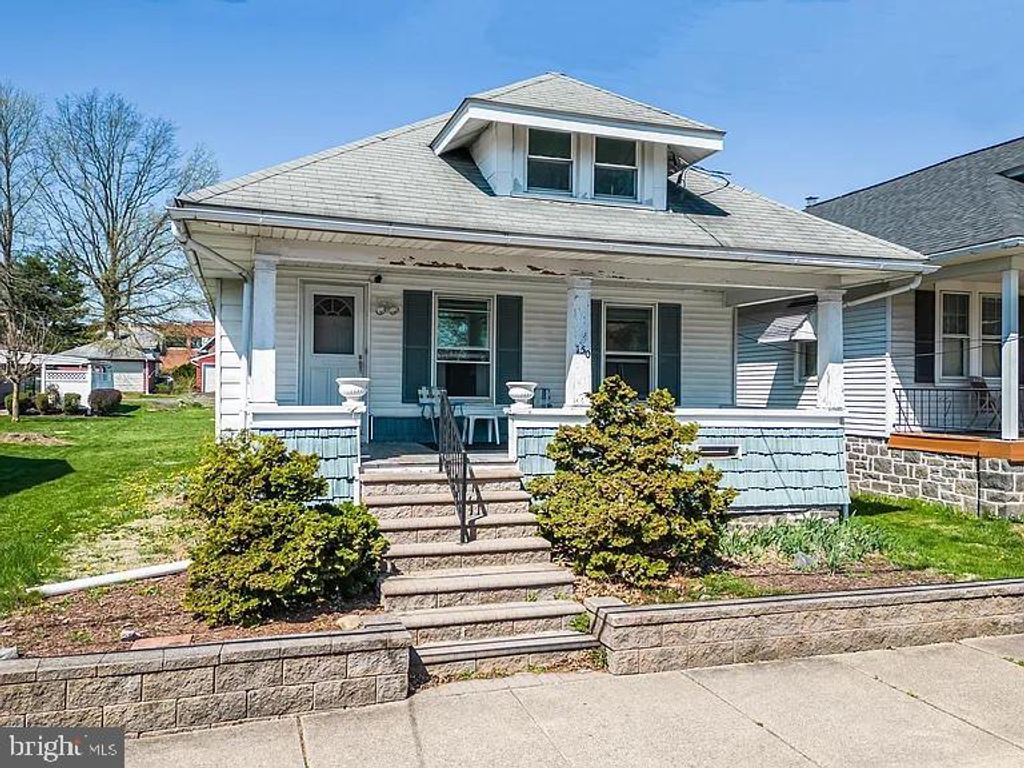 150 S 9TH ST, Quakertown, PA 18951