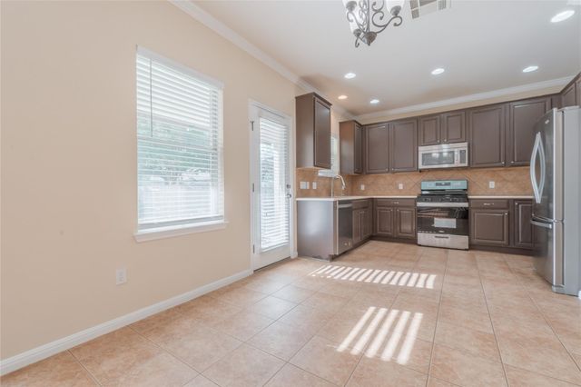 9516 Castle Pines DR, Austin, TX 78717