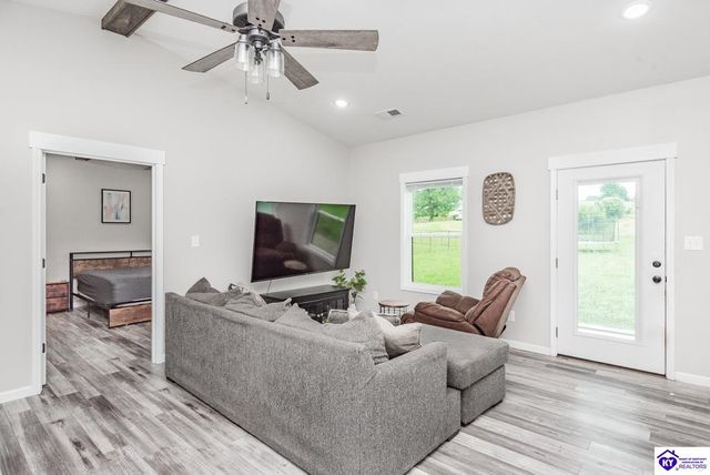 1135 Kirchdorfer Lane, Brandenburg, KY 40108