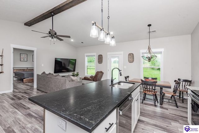 1135 Kirchdorfer Lane, Brandenburg, KY 40108