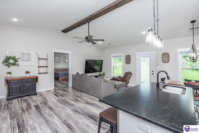 1135 Kirchdorfer Lane, Brandenburg, KY 40108