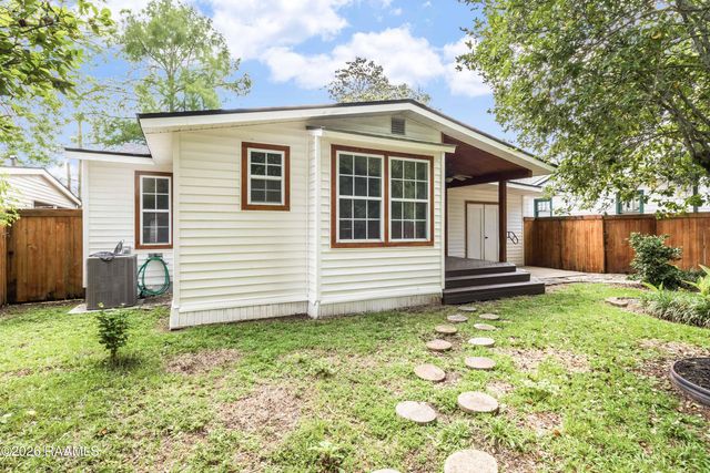 608 St Catherine Street, Lafayette, LA 70506