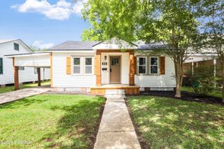608 St Catherine Street, Lafayette, LA 70506