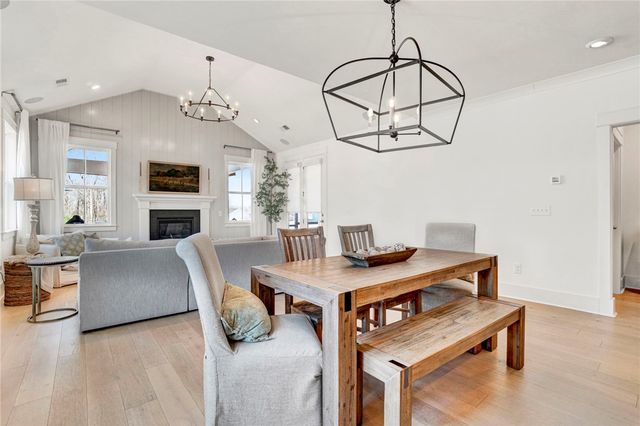 201 Deerview Trail, Simpsonville, SC 29680