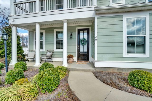 201 Deerview Trail, Simpsonville, SC 29680