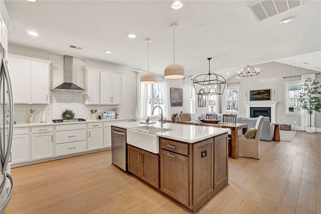 201 Deerview Trail, Simpsonville, SC 29680