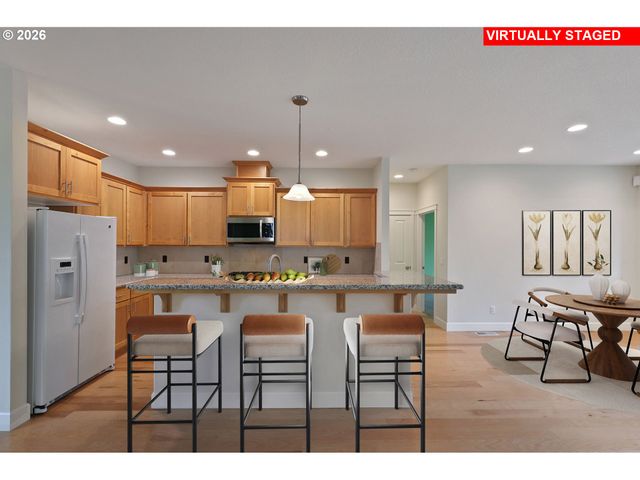 655 Nw WILLOW GLEN Pl, Beaverton, OR 97006