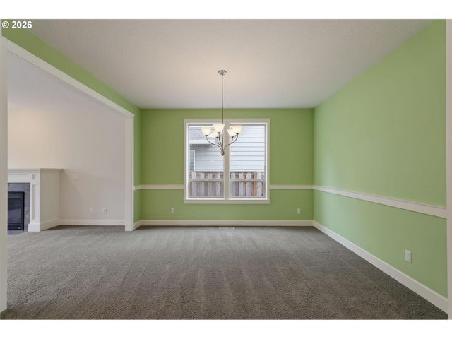 655 Nw WILLOW GLEN Pl, Beaverton, OR 97006