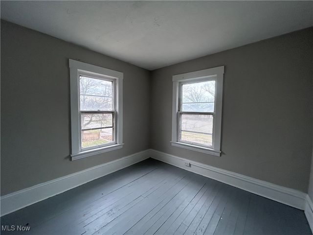 945 E 149th Street, Cleveland, OH 44110