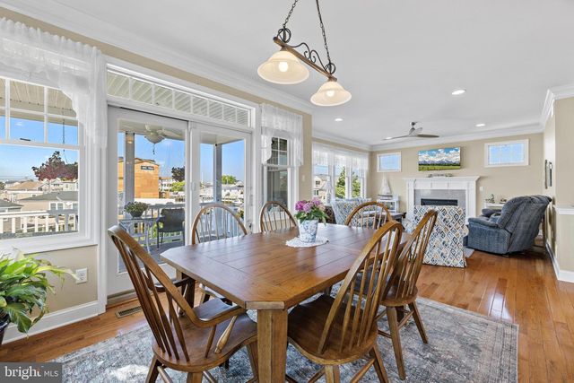 68 ROSALYN DR, Manahawkin, NJ 08050