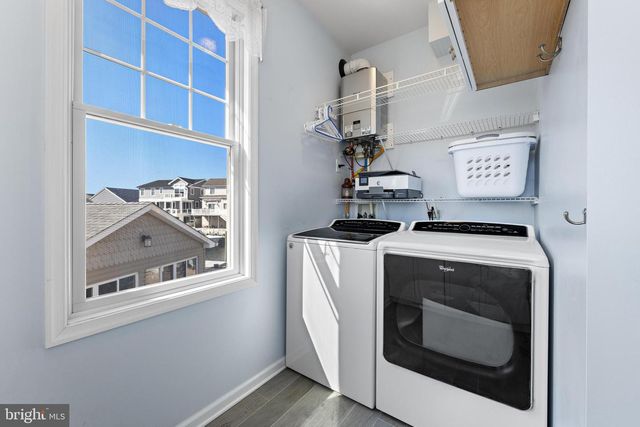 68 ROSALYN DR, Manahawkin, NJ 08050