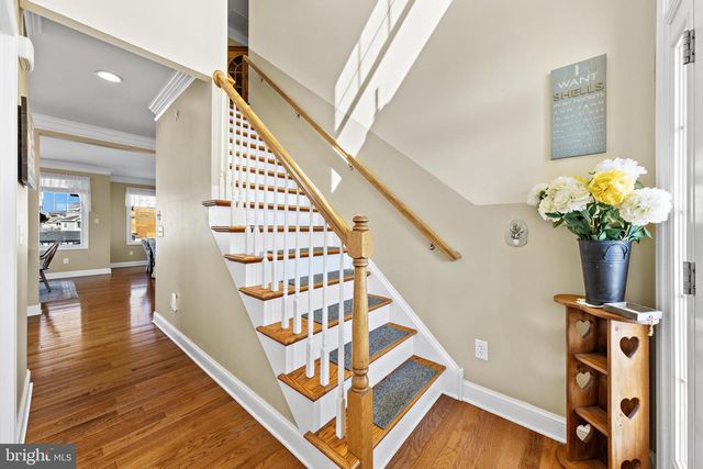 68 ROSALYN DR, Manahawkin, NJ 08050
