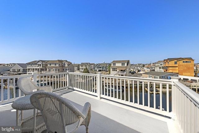 68 ROSALYN DR, Manahawkin, NJ 08050