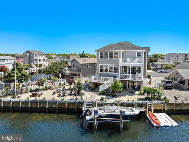 68 ROSALYN DR, Manahawkin, NJ 08050