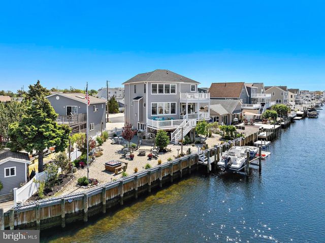 68 ROSALYN DR, Manahawkin, NJ 08050