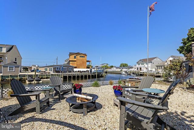 68 ROSALYN DR, Manahawkin, NJ 08050