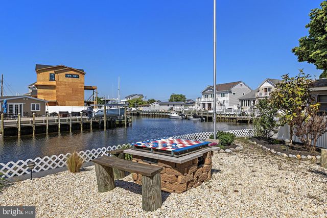 68 ROSALYN DR, Manahawkin, NJ 08050